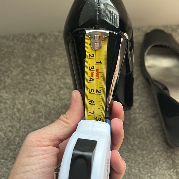 CL By Laundry Heels - Picture 8 of 9